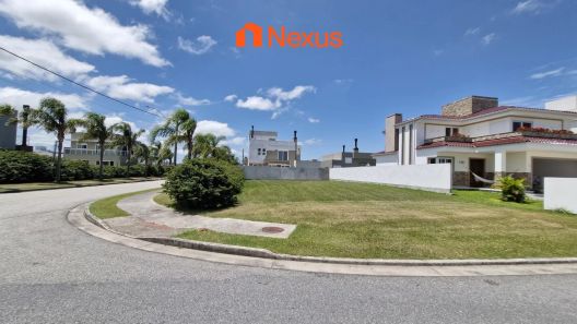 Lote/Terreno à venda, 457m² no Laranjal, Pelotas