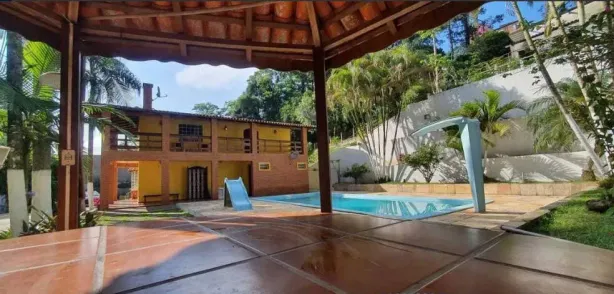 Fazenda/Sítio com 3 Quartos à venda, 406m² no Parque Industrial do Pinheirinho, Embu das Artes
