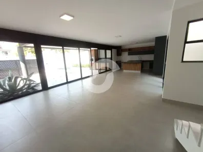 Casa com 3 Quartos à venda, 156m² no Camboinhas, Niterói