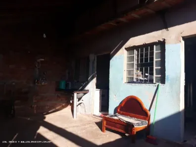 Casa com 2 Quartos à venda, 70m² no Conjunto Habitacional Jardim Humberto Salvador, Presidente Prudente