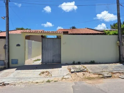 Casa com 3 Quartos para venda ou aluguel, 220m² no Loteamento Novo Aquiraz, Aquiraz