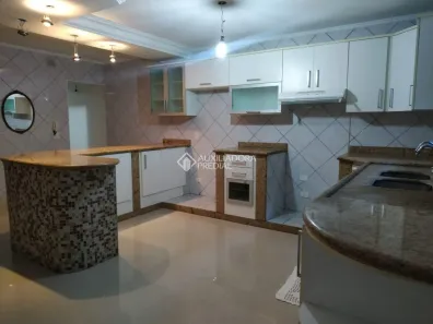 Sobrado com 5 Quartos à venda, 380m² no Parque São Vicente, Mauá