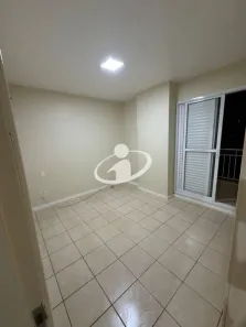 Apartamento com 2 Quartos para alugar, 10m² no Centro, Uberlândia