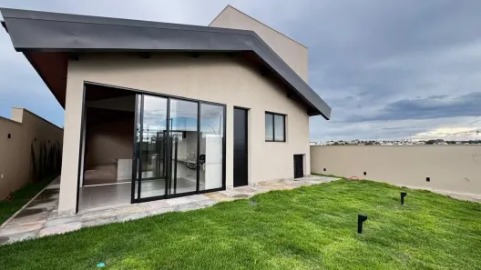 Casa de Condomínio com 3 Quartos à venda, 210m² no Morada da Colina, Uberlândia