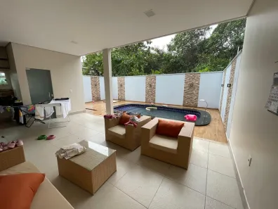 Casa de Condomínio com 4 Quartos para venda ou aluguel, 240m² no Ponta Negra, Manaus