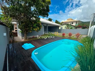 Casa com 3 Quartos à venda, 230m² no São João do Rio Vermelho, Florianópolis