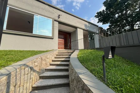 Casa com 3 Quartos à venda, 180m² no Tristeza, Porto Alegre