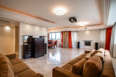 Apartamento com 4 Quartos para alugar, 200m² no Mossunguê, Curitiba