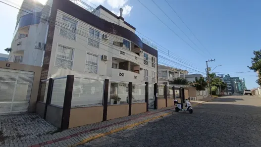 Apartamento com 2 Quartos à venda, 80m² no Bombas, Bombinhas