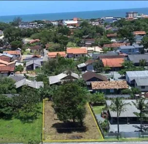 Lote/Terreno à venda, 525m² no Praia do Ervino, São Francisco do Sul