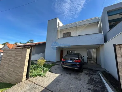Casa com 3 Quartos para alugar, 200m² no Jardim Guaçu, São Roque
