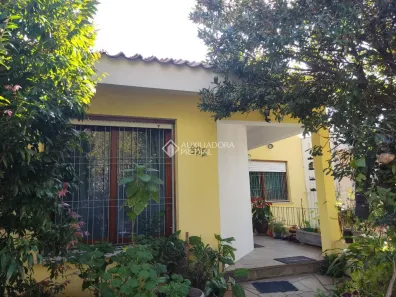 Casa com 4 Quartos à venda, 237m² no Vila Ipiranga, Porto Alegre