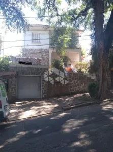 Casa com 3 Quartos à venda, 190m² no Petrópolis, Porto Alegre