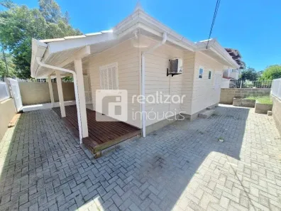 Casa com 2 Quartos para alugar, 82m² no Campeche, Florianópolis