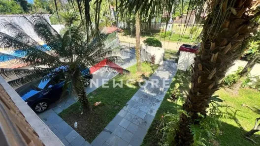 Sobrado com 4 Quartos à venda, 261m² no Indaiá, Bertioga
