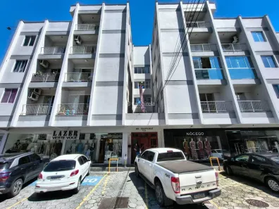 Apartamento com 2 Quartos para alugar, 60m² no Kobrasol, São José
