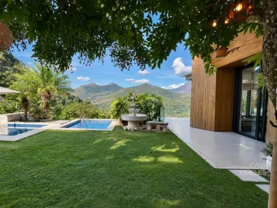 Casa com 4 Quartos à venda, 700m² no Itaipava, Petrópolis