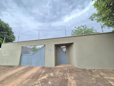 Casa com 2 Quartos para alugar, 80m² no Plano Diretor Sul, Palmas
