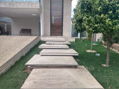 Casa com 4 Quartos à venda, 290m² no Jardins Madri, Goiânia
