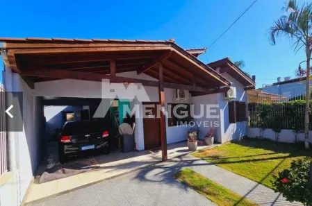 Casa de Condomínio com 3 Quartos à venda, 170m² no Mário Quintana, Porto Alegre