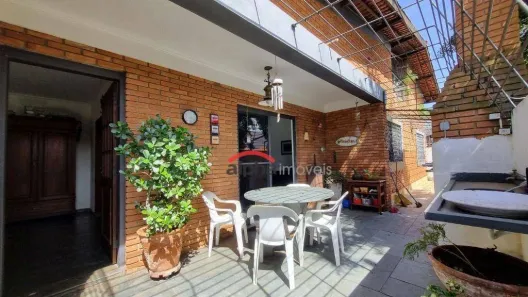 Casa com 4 Quartos à venda, 323m² no Parque São Quirino, Campinas