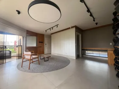 Apartamento com 3 Quartos para alugar, 160m² no Cambuí, Campinas