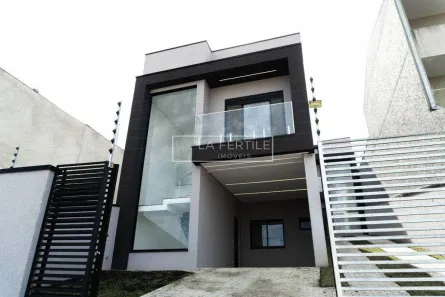 Sobrado com 3 Quartos à venda, 122m² no Xaxim, Curitiba