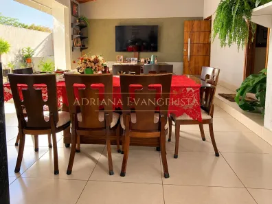 Casa com 3 Quartos à venda, 300m² no JK Nova Capital, Anápolis