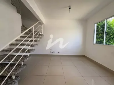 Casa de Condomínio com 3 Quartos para alugar, 140m² no Morada da Colina, Uberlândia