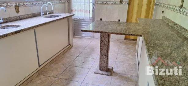 Casa com 3 Quartos à venda, 250m² no Vila Rio Branco, Jundiaí