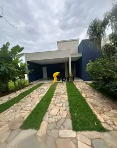 Casa de Condomínio com 3 Quartos para alugar, 225m² no Nova Uberlândia, Uberlândia