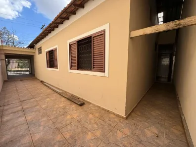 Casa com 2 Quartos à venda, 129m² no Barra Funda, Leme