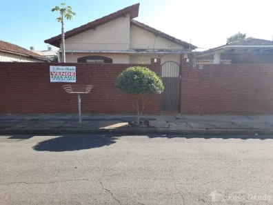 Casa com 3 Quartos à venda, 205m² no Jardim Paraná, Londrina
