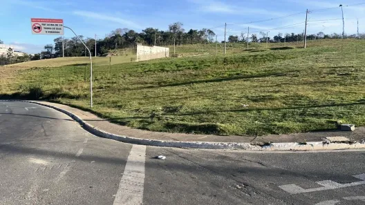 Lote/Terreno à venda, 403m² no Loteamento Jardim das Flores, Santana de Parnaíba