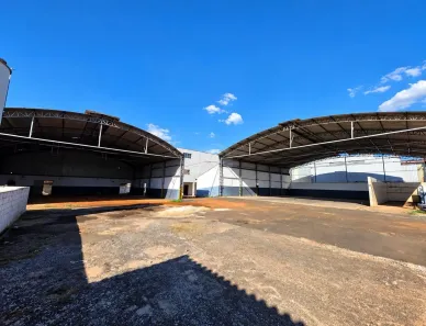 Galpão/Depósito/Armazém com 4 Quartos para alugar, 2500m² no Unileste, Piracicaba