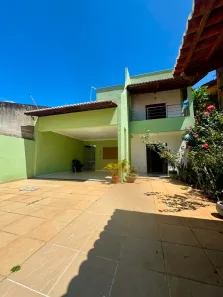 Sobrado com 3 Quartos à venda, 215m² no Nova Parnamirim, Parnamirim