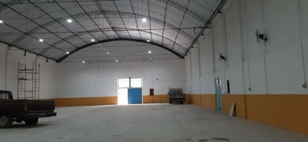 Galpão/Depósito/Armazém com 3 Quartos para alugar, 1370m² no Jardim Peri Peri, São Paulo
