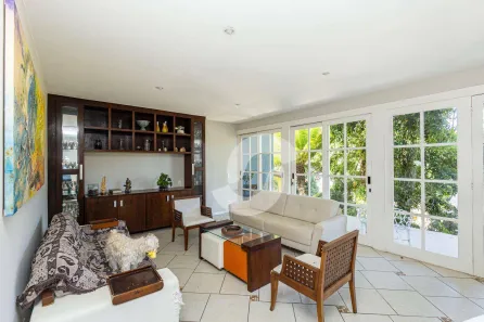 Casa de Condomínio com 3 Quartos à venda, 212m² no Mata Paca, Niterói