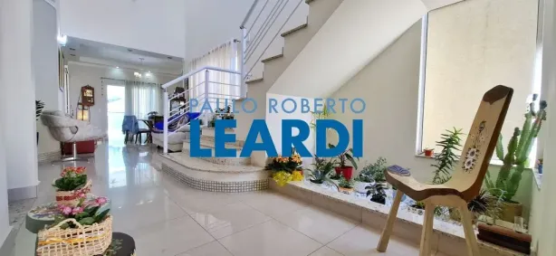 Sobrado com 3 Quartos à venda, 235m² no Paiquerê, Valinhos