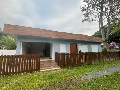 Casa com 1 Quarto para alugar, 120m² no Lagoa da Conceição, Florianópolis