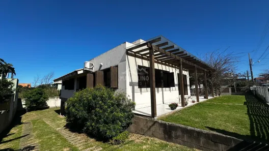Casa com 3 Quartos à venda, 173m² no , Imbituba