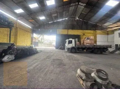 Galpão/Depósito/Armazém para venda ou aluguel, 1800m² no Vila Mesquita, São Paulo