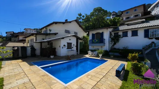 Casa com 5 Quartos para alugar, 183m² no Tijuca, Teresópolis