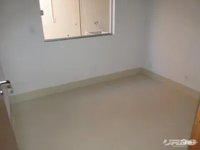 Casa com 3 Quartos para alugar, 100m² no Setor Campinas, Goiânia