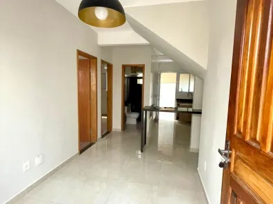 Casa com 2 Quartos à venda, 60m² no Guilhermina, Praia Grande