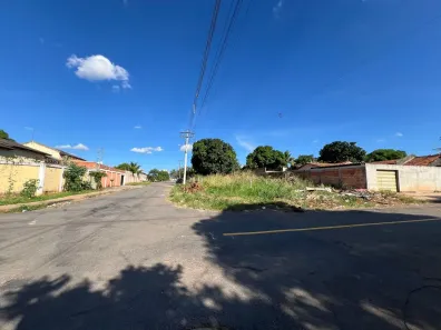 Lote/Terreno à venda, 372m² no Jardim Florença, Aparecida de Goiânia