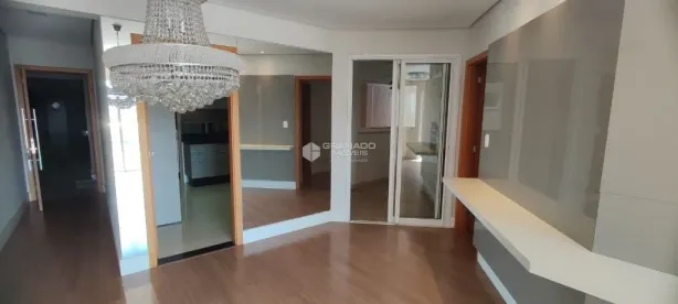 Apartamento com 4 Quartos para alugar, 136m² no Zona 07, Maringá