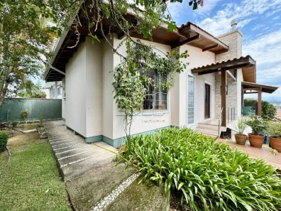 Casa com 5 Quartos à venda, 222m² no Bom Abrigo, Florianópolis