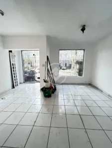 Casa com 3 Quartos à venda, 200m² no Indianópolis, São Paulo