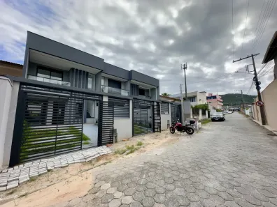 Sobrado com 3 Quartos à venda, 90m² no Ingleses do Rio Vermelho, Florianópolis